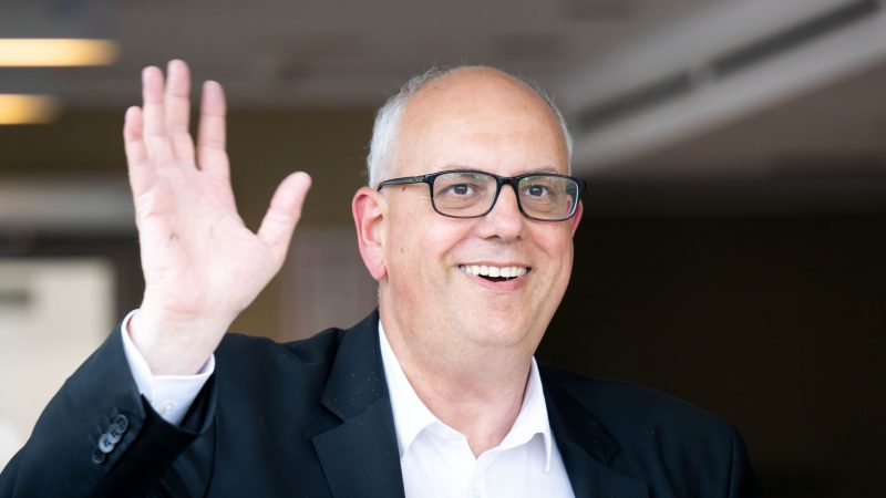 Andreas Bovenschulte, Bürgermeister von Bremen, kommt zu einer Besprechung der Partei. SPD, Grüne und Linkspartei in Bremen haben sich auf die Fortsetzung ihrer Koalition für die kommenden vier Jahre geeinigt.