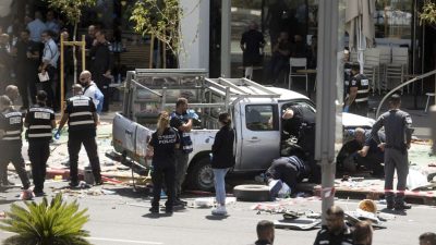Terroranschlag in Tel Aviv: Passant erschießt Attentäter