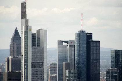 Gebühren von 35 Cent pro Bezahlvorgang? Banken wegen Abzocke in der Kritik