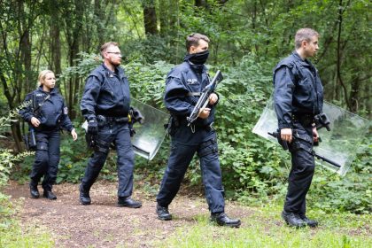 „Teuerste Safari Deutschlands“: Kritik an Kosten der Löwenjagd im Süden von Berlin
