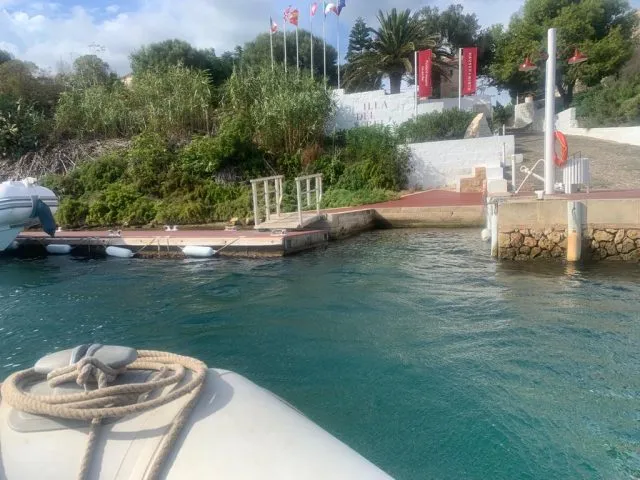 Mit dem Wassertaxi auf dei Isla del Rey übersetzen. Foto Lydia Roeber