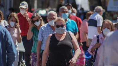 Neue Studie wirft Fragen zur Effektivität von Masken auf