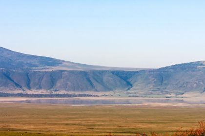 Eine Wolke aus heißem Gestein spaltet Afrikas Grabenbruch
