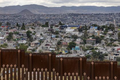 USA: Bundesbehörde muss Teil von Trumps Grenzmauer weiterbauen