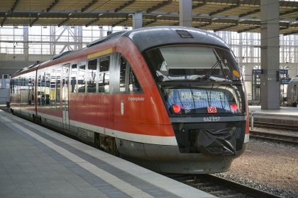 Erzgebirge: Brutale Attacke auf Lokführer – Täter festgenommen, Staatsschutz ermittelt