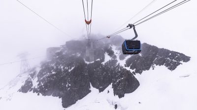 Höchste Alpenüberquerung per Seilbahn in Betrieb