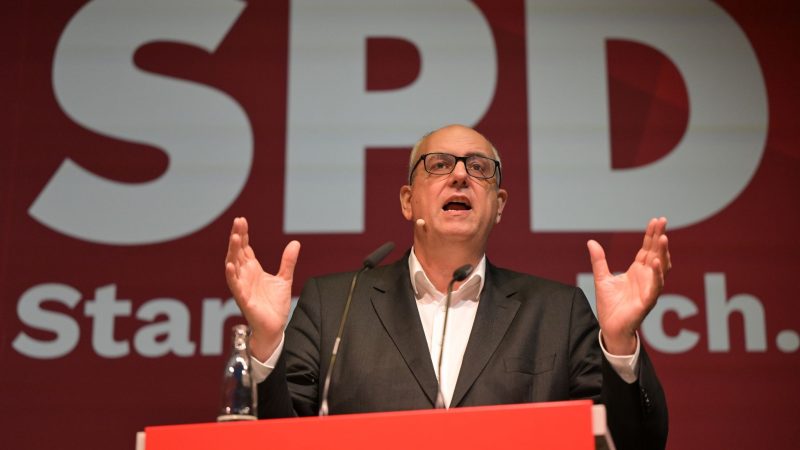 SPD-Bürgermeister Andreas Bovenschulte bleibt in Bremen an der Macht.