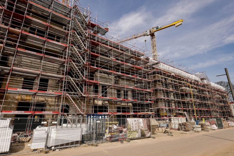 Der Neubau von Wohngebäuden ist kostspielig.