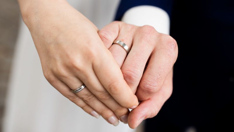 Verheiratete profitieren durch das Ehegattensplitting massiv, was laut SPD-Chef Klingbeil "klassische Rollenverteilung zwischen Mann und Frau begünstigt».