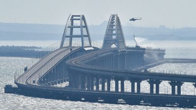 Explosion auf der Brücke von Russland zur Krim – Russland: Kiewer „Terrorakt“