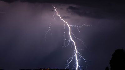 Ein Toter nach Blitzeinschlag in Baden-Württemberg