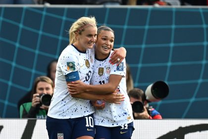 Fußball der Frauen: Titelverteidiger USA gewinnt WM-Auftakt souverän