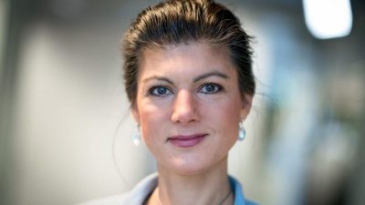 Sahra Wagenknecht, Fraktionsvorsitzende von Die Linke im Bundestag, aufgenommen bei einem dpa-Interview.