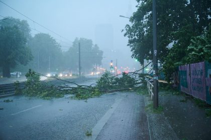 Nach Unwetter: Berlins Feuerwehr im Ausnahmezustand