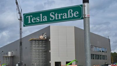 Tesla soll Pläne für Ausbau der Batteriefabrik ändern