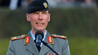 General Freuding: Ukrainische Armee in schwierigsten Kämpfen – Deutschland liefert Nebelmunition