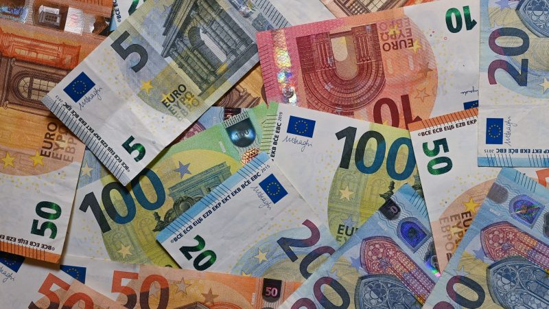 Rekord: Die Pro-Kopf-Verschuldung beträgt 28.164 Euro.