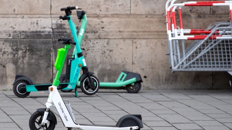 Lime-Chef: Bei E-Scooter-Problem auch Städte in der Pflicht