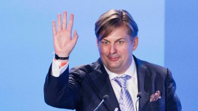 Krah ist AfD-Spitzenkandidat für Europawahl – Höcke sieht sich bei Wahlsieg in Thüringen als Ministerpräsident