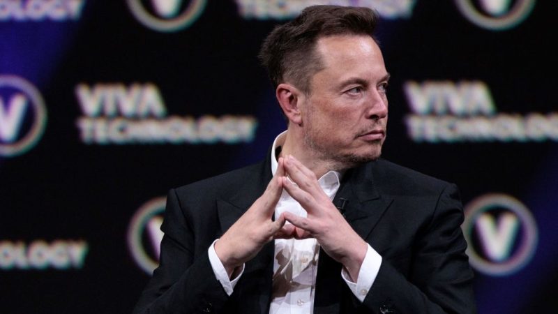 Elon Musk geht gegen Unternehmen vor, die Social-Media-Posts von Mitarbeitern bestrafen