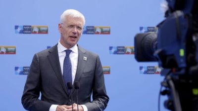 Lettlands Ministerpräsident Karins kündigt Rücktritt an