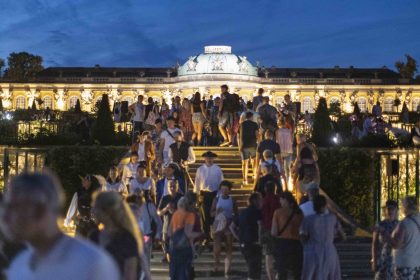 Sommernacht ohne Sorgen: Potsdamer Schlösser in anderem Licht