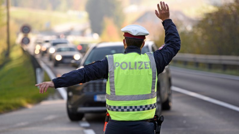 Fake-Kontrolle: Berliner Polizist soll mehr als 57.000 Euro geraubt haben