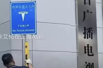 Warum China Teslas verbietet