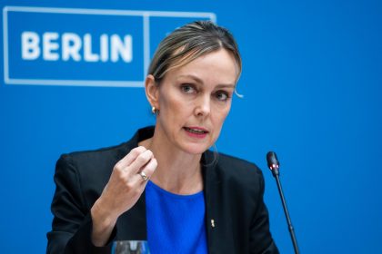 Plagiatsvorwürfe: Berliner Senatorin lässt Arbeit prüfen