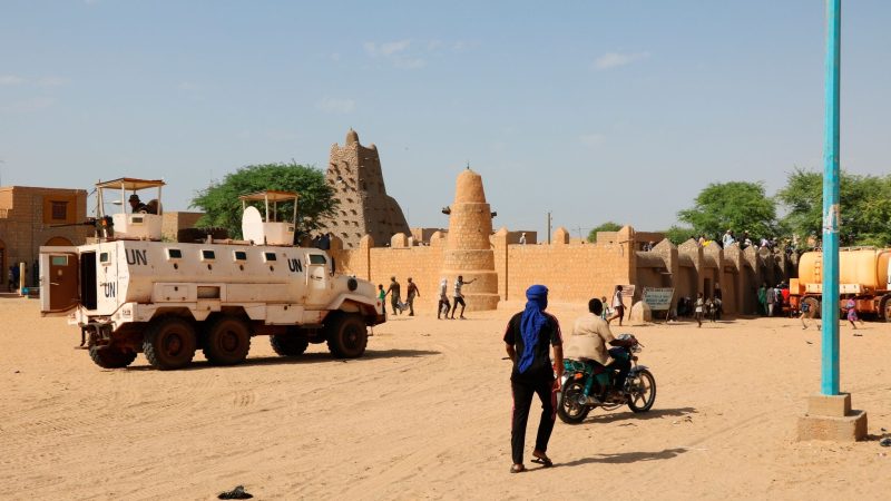 Streitkräfte der Vereinten Nationen patrouillieren im September 2021 in den Straßen von Timbuktu, Mali.