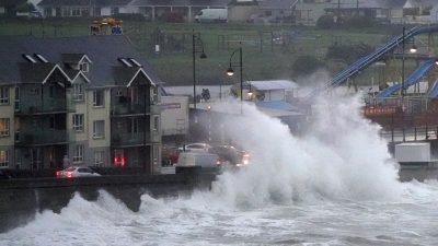 Sturm „Betty“ richtet Schäden in Irland an