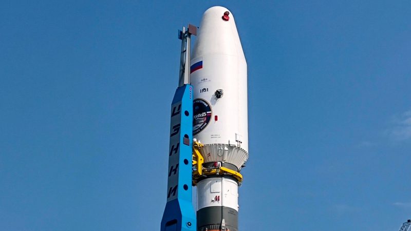 Die Trägerrakete vom Typ Sojus-2.1b mit der Raumsonde «Luna-25» an Bord steht am Startplatz auf dem Weltraumbahnhof Wostotschny. Russlands erste Mondmission seit fast 50 Jahren ist gescheitert.