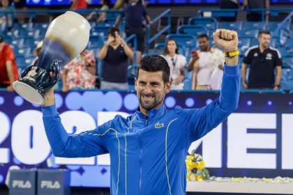 In einem Rekord-Finale: Djokovic bezwingt Alcaraz