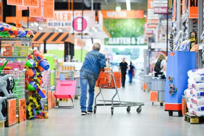 2024 war schwieriges Jahr für Baumärkte – Baukrise und Zurückhaltung im Garten