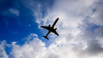 Preiserhöhung: Warum Flugreisen in Deutschland so teuer sind