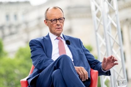 Merz will Mietkosten beim Bürgergeld deckeln – massive Kritik in sozialen Medien