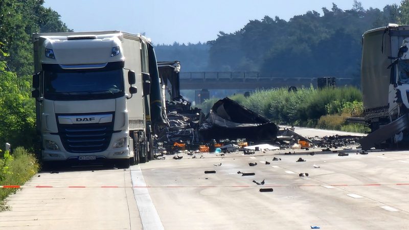 Lkw-Unfall auf A2: Zwei Tote und kilometerlanger Stau, bis Samstag gesperrt