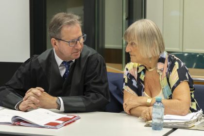 Widerstand gegen Polizeibeamte: Ärztin und Krankenschwester vor Berliner Gericht