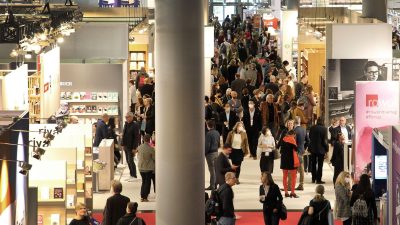 Cancel Culture trifft Frankfurter Buchmesse: Brisantes Buch über Corona-Krise ausgesperrt