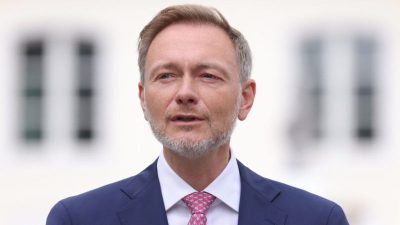 26 FDP-Politiker fordern Parteispitze zum Verlassen der Ampel auf – Lindner dagegen