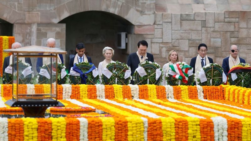 Indien: G20-Teilnehmer würdigen Gandhi – barfuß