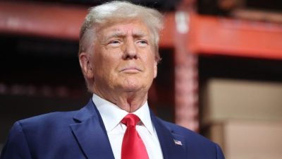 Wahlverfahren: Trump reagiert auf Schuldeingeständnis von Sidney Powell