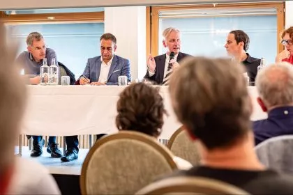 Weltsozialismus oder Turbokapitalismus – was bringt die Zukunft?
