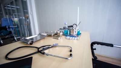 „Praxis in Not“: Tausende Arztpraxen bleiben Montag geschossen