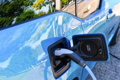 Ladestation mit Solarstrom vom Wohnhaus wird mit bis zu 10.200 Euro gefördert