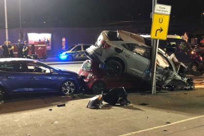 Massenunfall: Ermittlungen auch wegen versuchten Totschlags