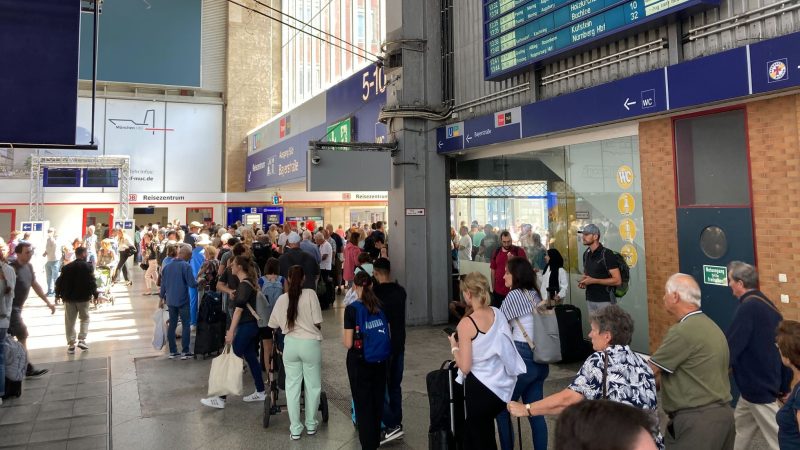 Bahnreisende von und nach München müssen derzeit mit Verspätungen und Ausfällen ihrer Züge rechnen.