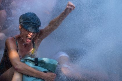 Polizei löst Klimaprotest in Den Haag auf: 2.400 Festnahmen