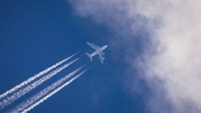 EU will 70 Prozent grüne Treibstoffe für Flugzeuge bis 2050