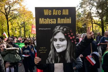 „Symbol der Freiheit“: EU-Parlament ehrt Mahsa Amini posthum mit Sacharow-Preis